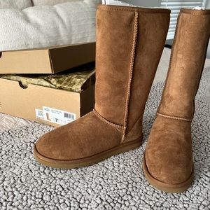 Tall Chestnut UGG Boots Size 7 Brand New